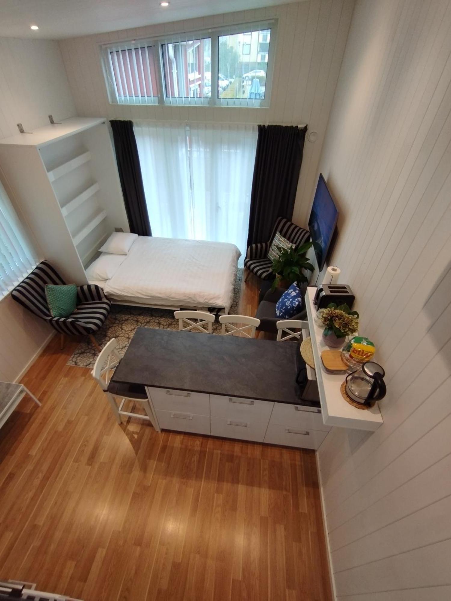 Balsta Studio Houses Luaran gambar